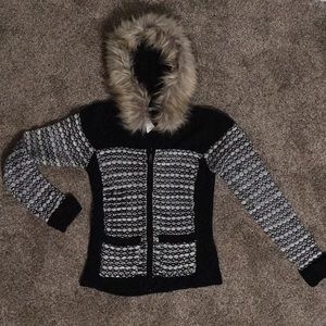 Sweater with faux fur hood